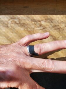Innertube ring is the perfect size to hold the wedding ring in place.
